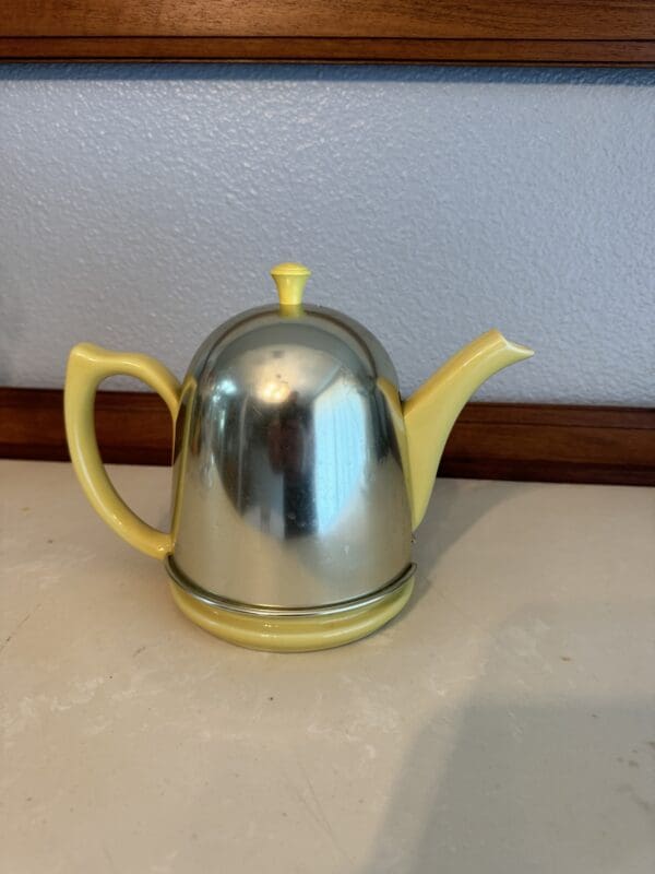 Hall Teapot - Image 6