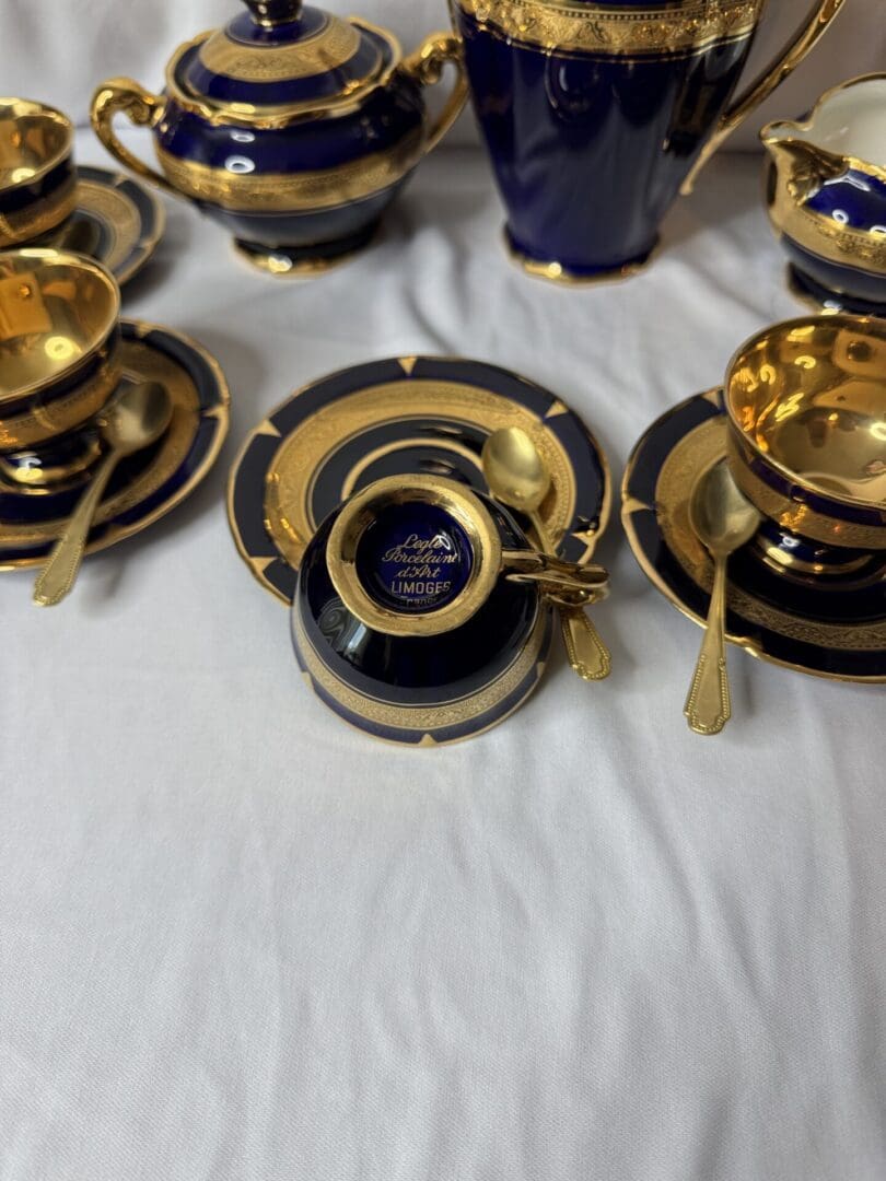 Legle Limoges France Cobalt Blue & Gold Demitasse Coffee Set - Image 4