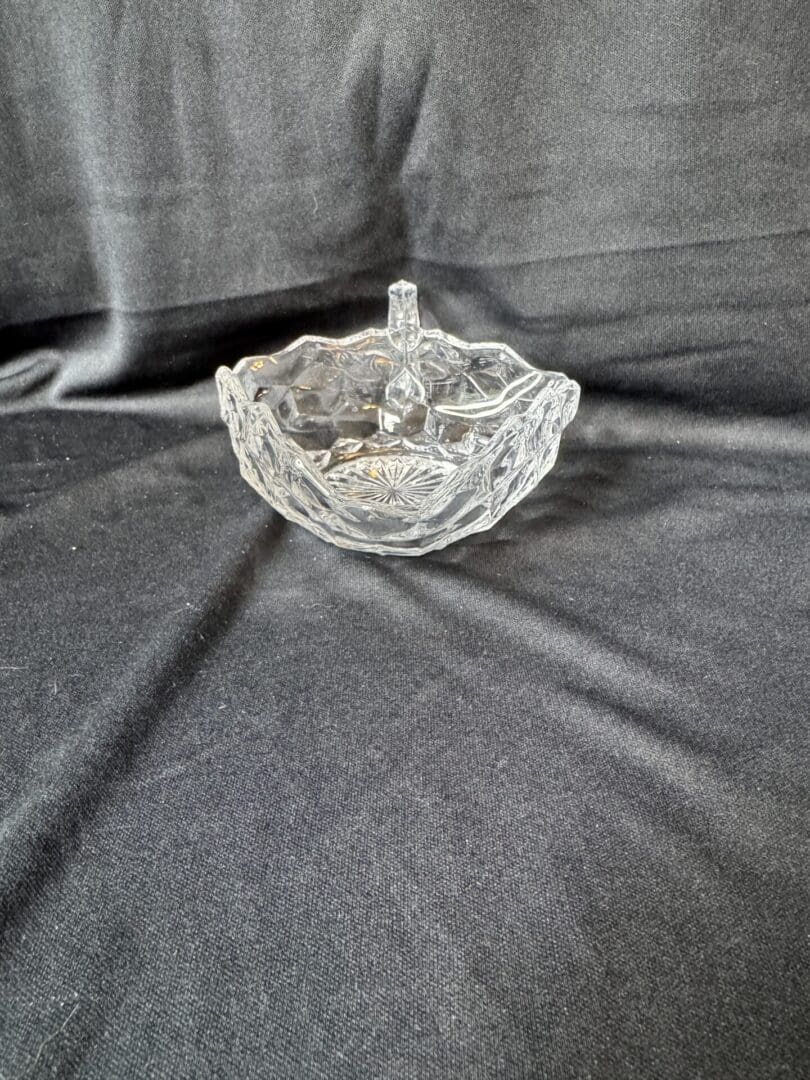 Vintage Triangular Nappy Dish by Fostoria - Image 2